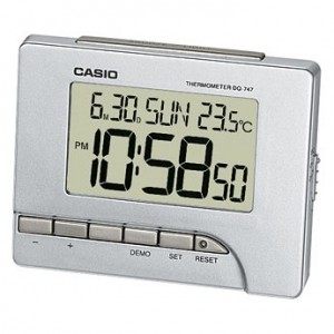 Despertador Casio DQ-747 