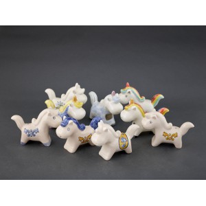 Unicornio decorativo de ceramica.